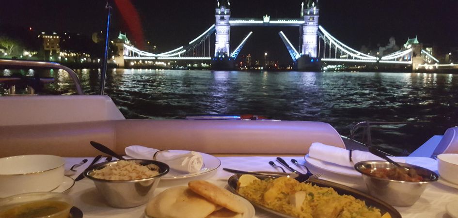 Luxury yacht hire on the Thames