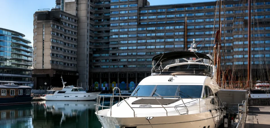 Luxury yacht private party charter on the Thames in London